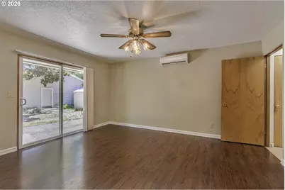 3027 Raymond St, Forest Grove, OR 97116 - Photo 8