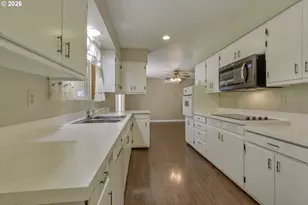3027 Raymond St, Forest Grove, OR 97116 - Photo 10