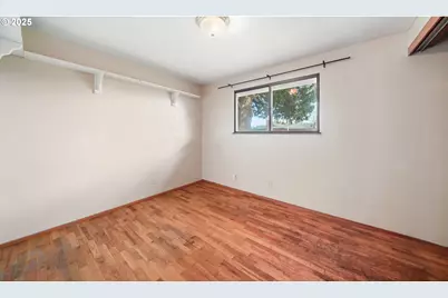 922 S 38th St, Springfield, OR 97478 - Photo 22