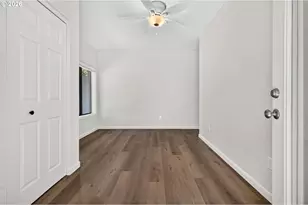 17839 SE Clay St, Portland, OR 97233 - Photo 38