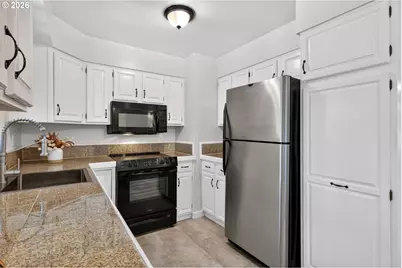 17839 SE Clay St, Portland, OR 97233 - Photo 14