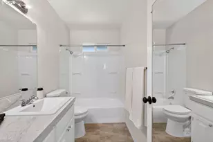 17839 SE Clay St, Portland, OR 97233 - Photo 24