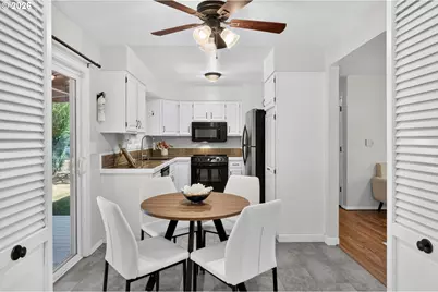 17839 SE Clay St, Portland, OR 97233 - Photo 16