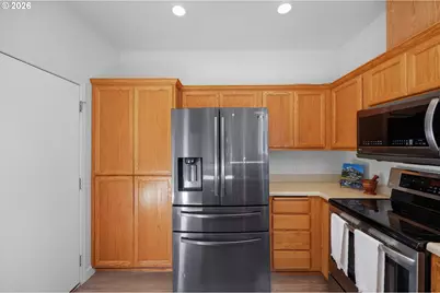 5243 Wales Dr, Eugene, OR 97402 - Photo 14