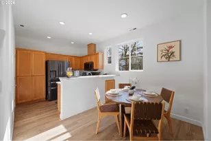 5243 Wales Dr, Eugene, OR 97402 - Photo 12