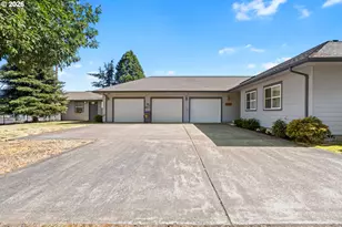 160 Spear Ln, Yoncalla, OR 97499 - Photo 4