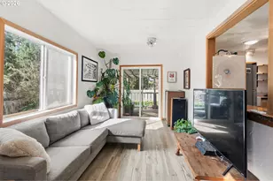 1375 Pleasant View Dr, Cottage Grove, OR 97424 - Photo 14