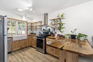 1375 Pleasant View Dr, Cottage Grove, OR 97424 - Photo 8