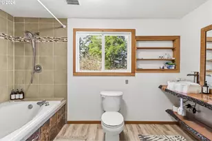 1375 Pleasant View Dr, Cottage Grove, OR 97424 - Photo 20