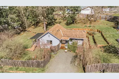 1375 Pleasant View Dr, Cottage Grove, OR 97424 - Photo 2