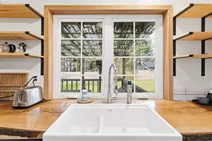 1375 Pleasant View Dr, Cottage Grove, OR 97424 - Photo 12