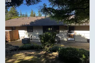 1650 N 17th St, Coos Bay, OR 97420 - Photo 2