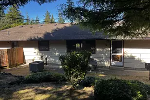 1650 N 17th St, Coos Bay, OR 97420 - Photo 2