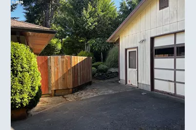 1650 N 17th St, Coos Bay, OR 97420 - Photo 10