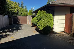 1650 N 17th St, Coos Bay, OR 97420 - Photo 8