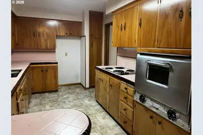 1650 N 17th St, Coos Bay, OR 97420 - Photo 20