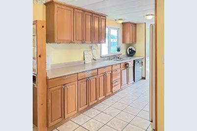 248 E 6th St, Prairie City, OR 97869 - Photo 12