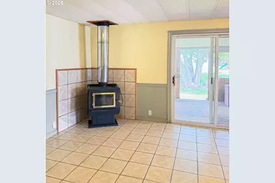 248 E 6th St, Prairie City, OR 97869 - Photo 16