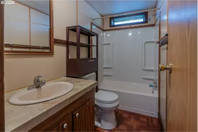 818 Celilo, North Bonneville, WA 98639 - Photo 20