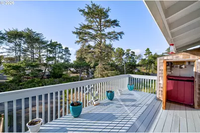 17695 Ocean Blvd, Rockaway Beach, OR 97136 - Photo 8