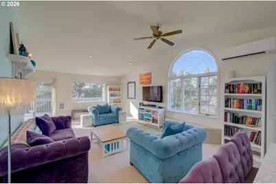 17695 Ocean Blvd, Rockaway Beach, OR 97136 - Photo 4
