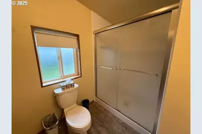 1199 N Terry St #139, Eugene, OR 97402 - Photo 8