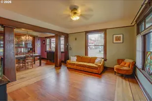 933 NE 3rd Ave, Camas, WA 98607 - Photo 6