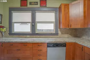 933 NE 3rd Ave, Camas, WA 98607 - Photo 12