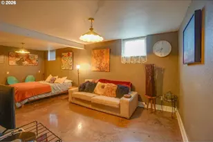 933 NE 3rd Ave, Camas, WA 98607 - Photo 30