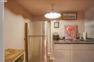 933 NE 3rd Ave, Camas, WA 98607 - Photo 32