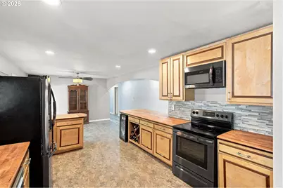 62941 Crown Point Rd, Coos Bay, OR 97420 - Photo 4