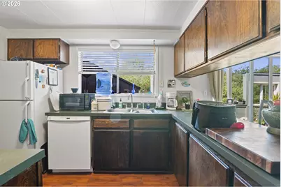 87615 20th St, Bandon, OR 97411 - Photo 12