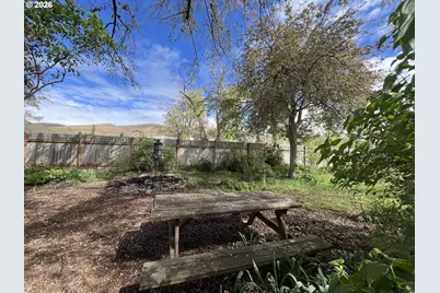 82807 Highway 216, Tygh Valley, OR 97063 - Photo 18