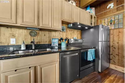1807 N Prom, Seaside, OR 97138 - Photo 16