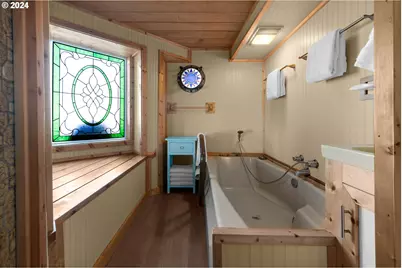 1807 N Prom, Seaside, OR 97138 - Photo 34