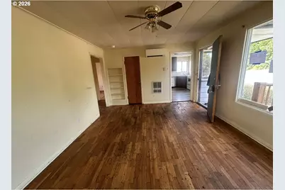 1225 N Laurel St, Coquille, OR 97423 - Photo 6