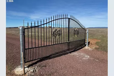 173 Three Spurs Loop, Goldendale, WA 98620 - Photo 10