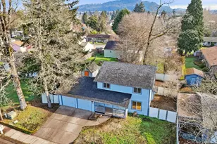 495 Angelee Ct, Lebanon, OR 97355 - Photo 6