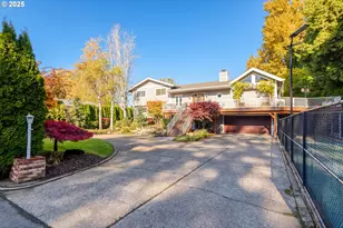 14089 NE River Vista Ln, Aurora, OR 97002 - Photo 2