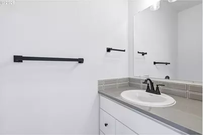 8665 SE Insley St, Portland, OR 97266 - Photo 16
