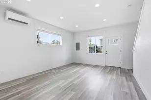 8665 SE Insley St, Portland, OR 97266 - Photo 10