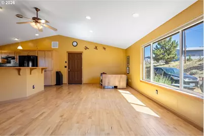 6997 SE Scenic Dr, Prineville, OR 97754 - Photo 14