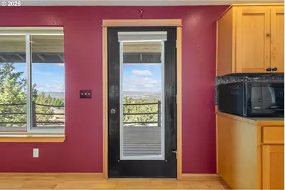 6997 SE Scenic Dr, Prineville, OR 97754 - Photo 4