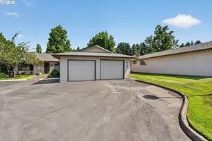 3738 NE 45th St, Vancouver, WA 98661 - Photo 2