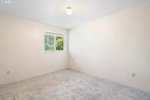 650 Harlow Rd, Springfield, OR 97477 - Photo 16