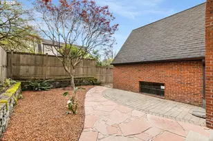 1128 NE Knott St, Portland, OR 97212 - Photo 44