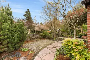 1128 NE Knott St, Portland, OR 97212 - Photo 40