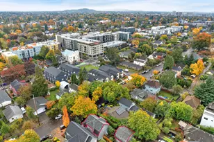 4417 N Gantenbein Ave, Portland, OR 97217 - Photo 4