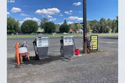 209 Barnes Ave, Seneca, OR 97873 - Photo 22