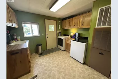 1267 Tucker Rd #22, Hood River, OR 97031 - Photo 20